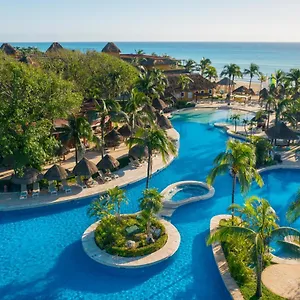 ***** Resort Iberostar Waves Tucan Mexiko